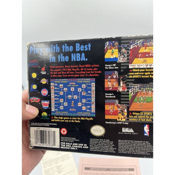 Bulls vs. Blazers and the NBA Playoffs (SNES, 1992) CIB Manual Inserts - Picture 12 of 15
